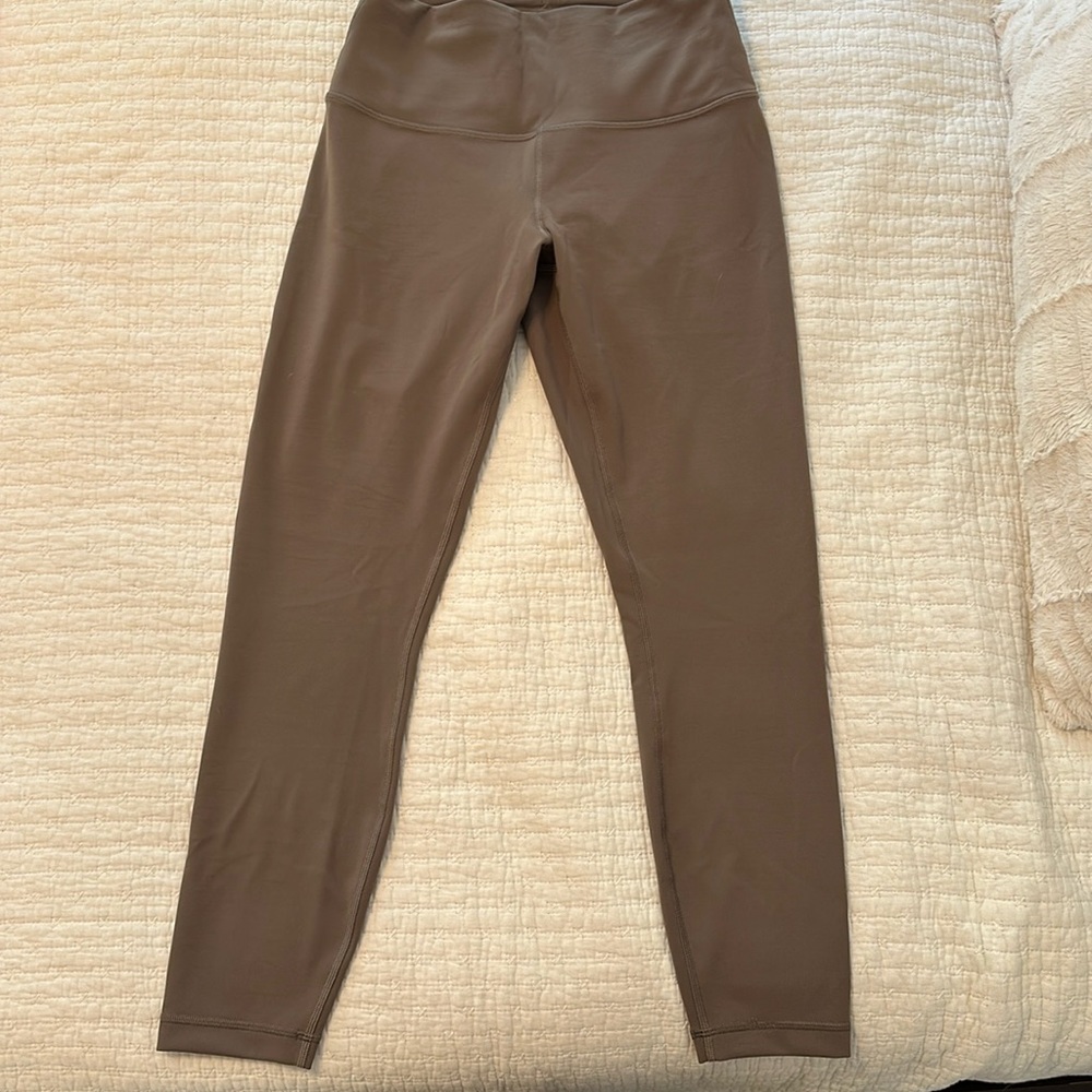Lululemon Wunder Train Contor Fit 25” leggings
